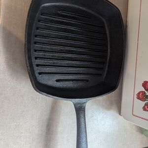 Lagostina 10" Cast Iron Square Grill Pan